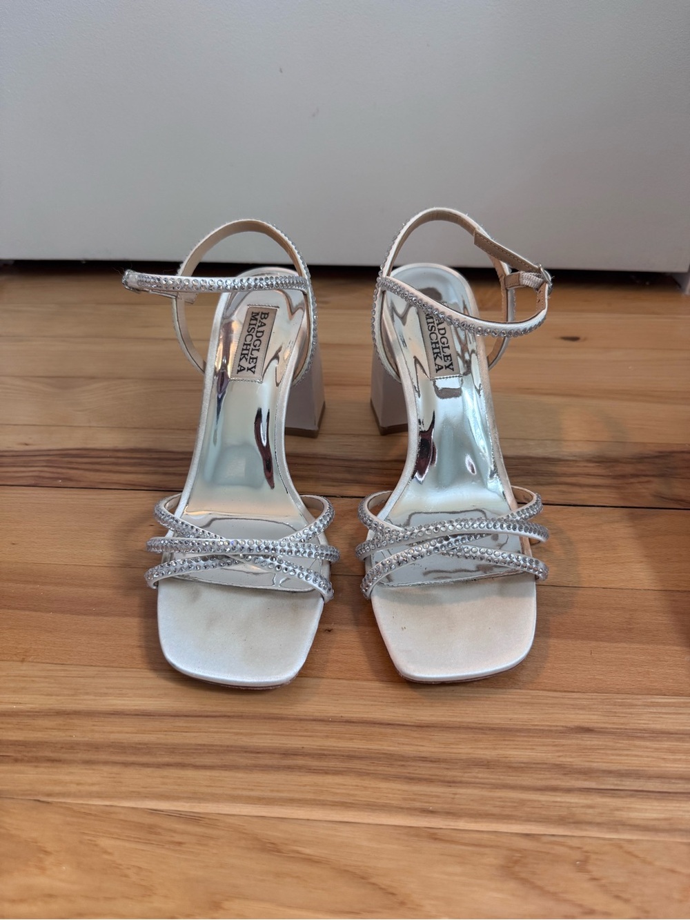 Badgley Mischka Brixley satin heel with rhinestones - Picture 7 of 10